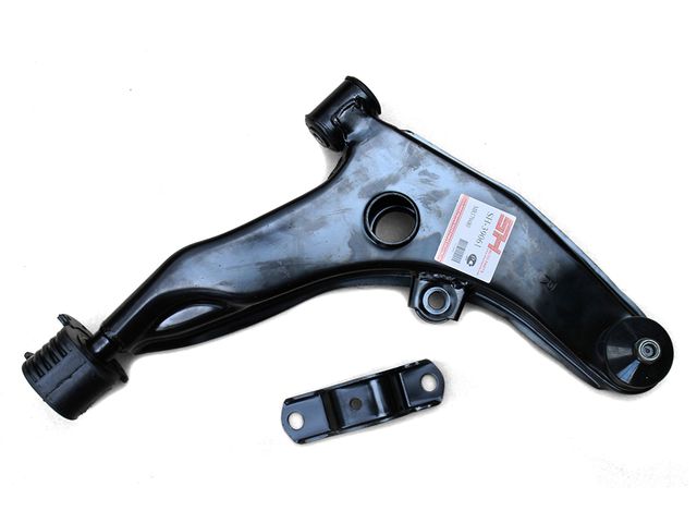 Рычаг подвески передний правый с гайкой, с кронштейном - Sh Auto Parts SH39061