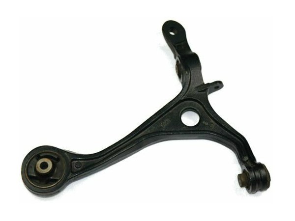 Рычаг подвески перед лев SAT ST-51360-SDA-A03 12607₽