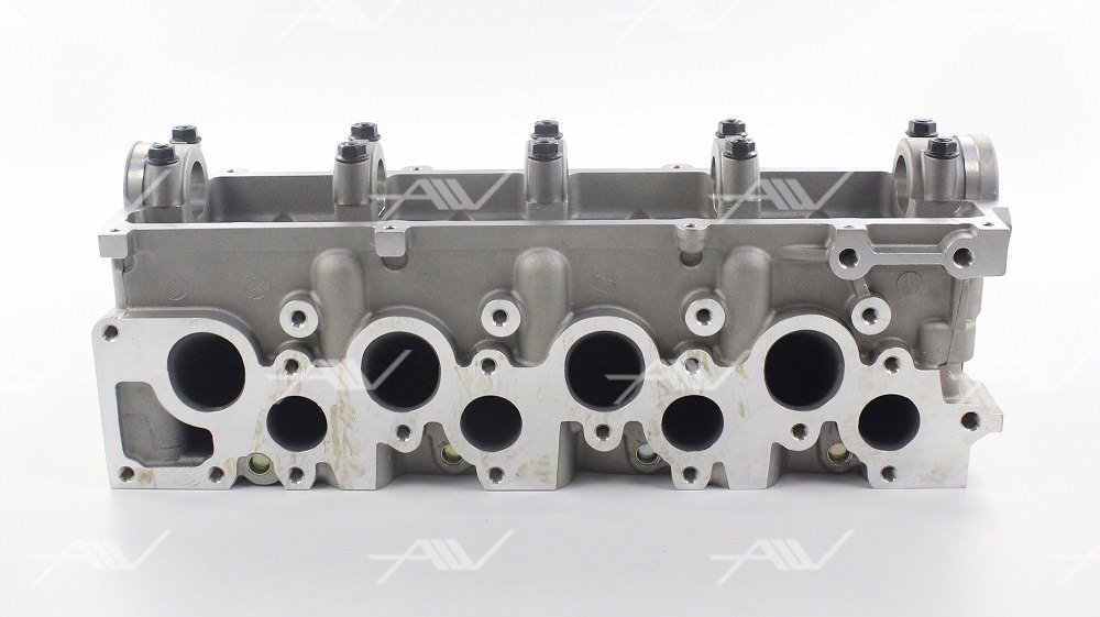 Головка блока цилиндров mazda/kia r2 - AUTOWELT ZK-31003