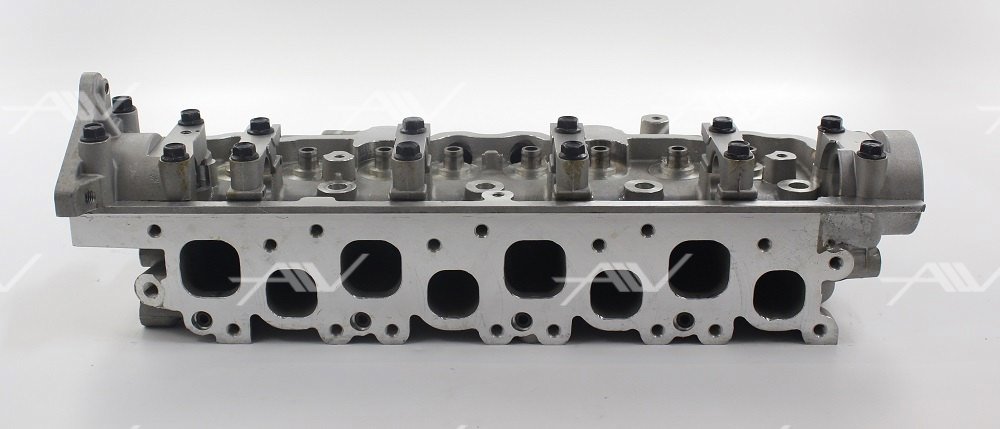 Головка блока цилиндров mitsubishi 4d68t 2.0td 10/ - AUTOWELT ZK-32011
