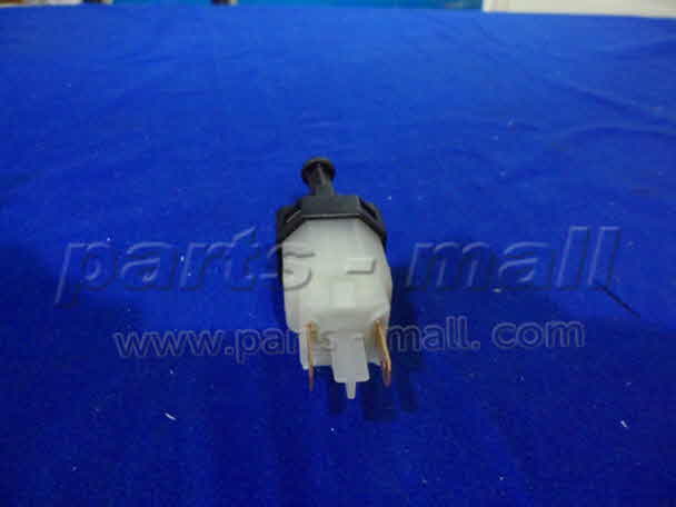 Датчик стоп-сигнала dae leganza/lanos PARTS-MALL CYC-132