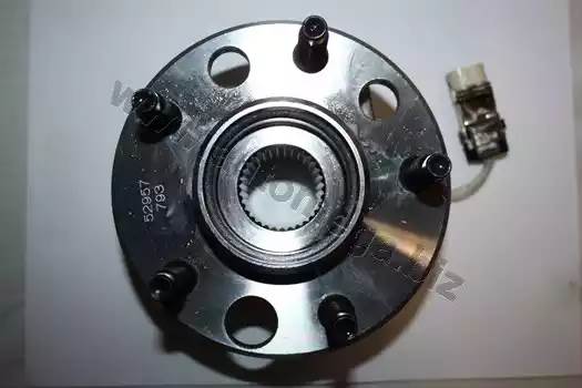 Ступица колеса, к-т пер. Opel Sintra 96-99 - DELLO 110166810