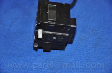 Переключатель света - PARTS-MALL CYC146