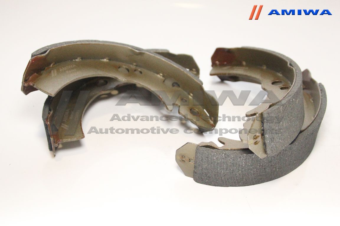 Колодки тормозные барабаные задние - Amiwa CS6083