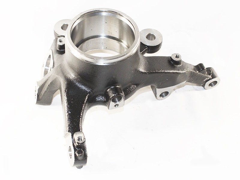 Кулак поворотный land rover range rover 10- LH - SAT STLR010678