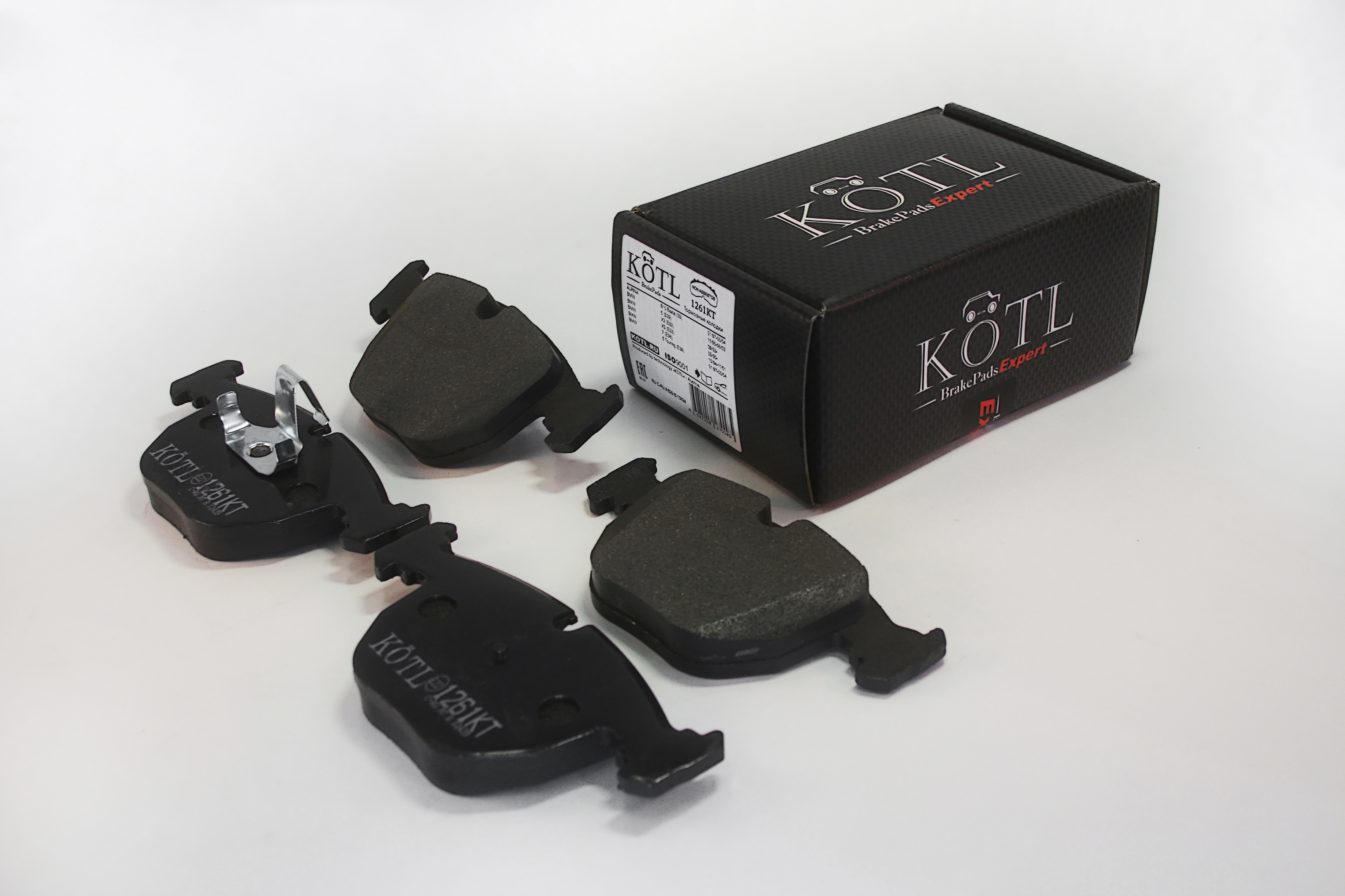 Колодки тормозные передние BMW 5 (e39), 7 (e38), X3 (e83, 53), OEM 34112282556 | перед | - KoTL 1261KT