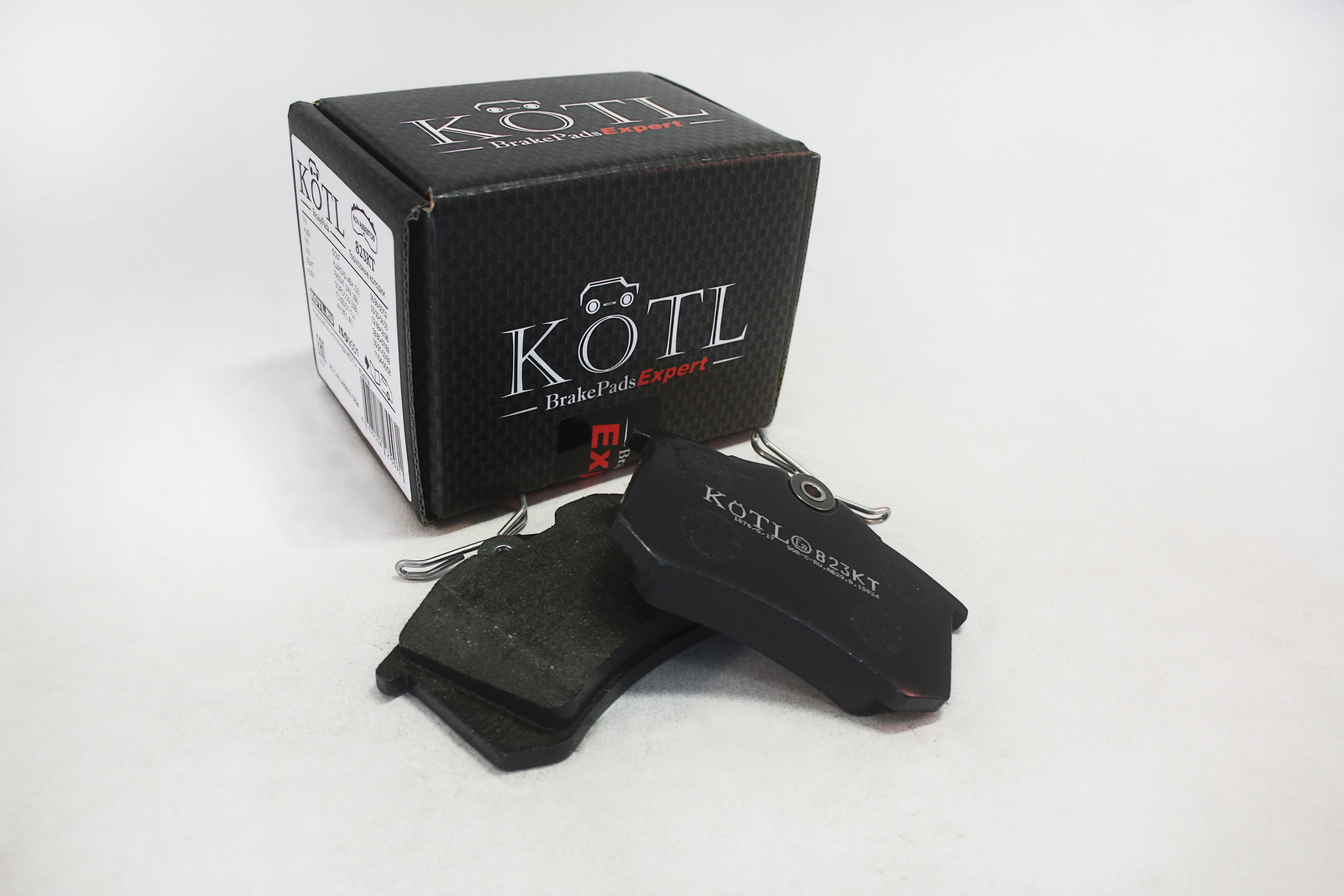 Колодки тормозные задние c притирочным слоем premium audi, VW, skoda, renault, ford, peugeot | зад | - KoTL 823KT