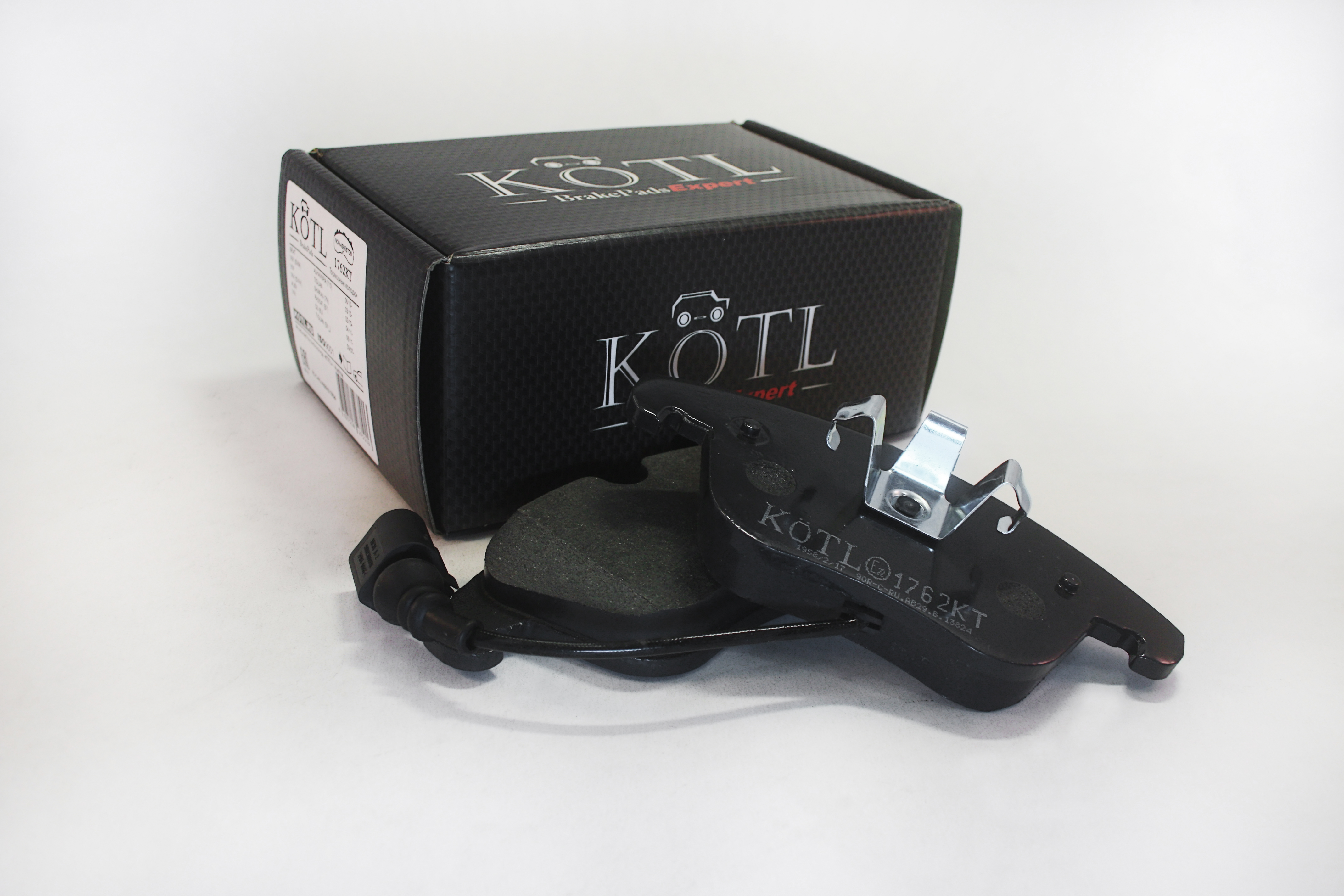 Колодки тормозные передние - KoTL 1762KT