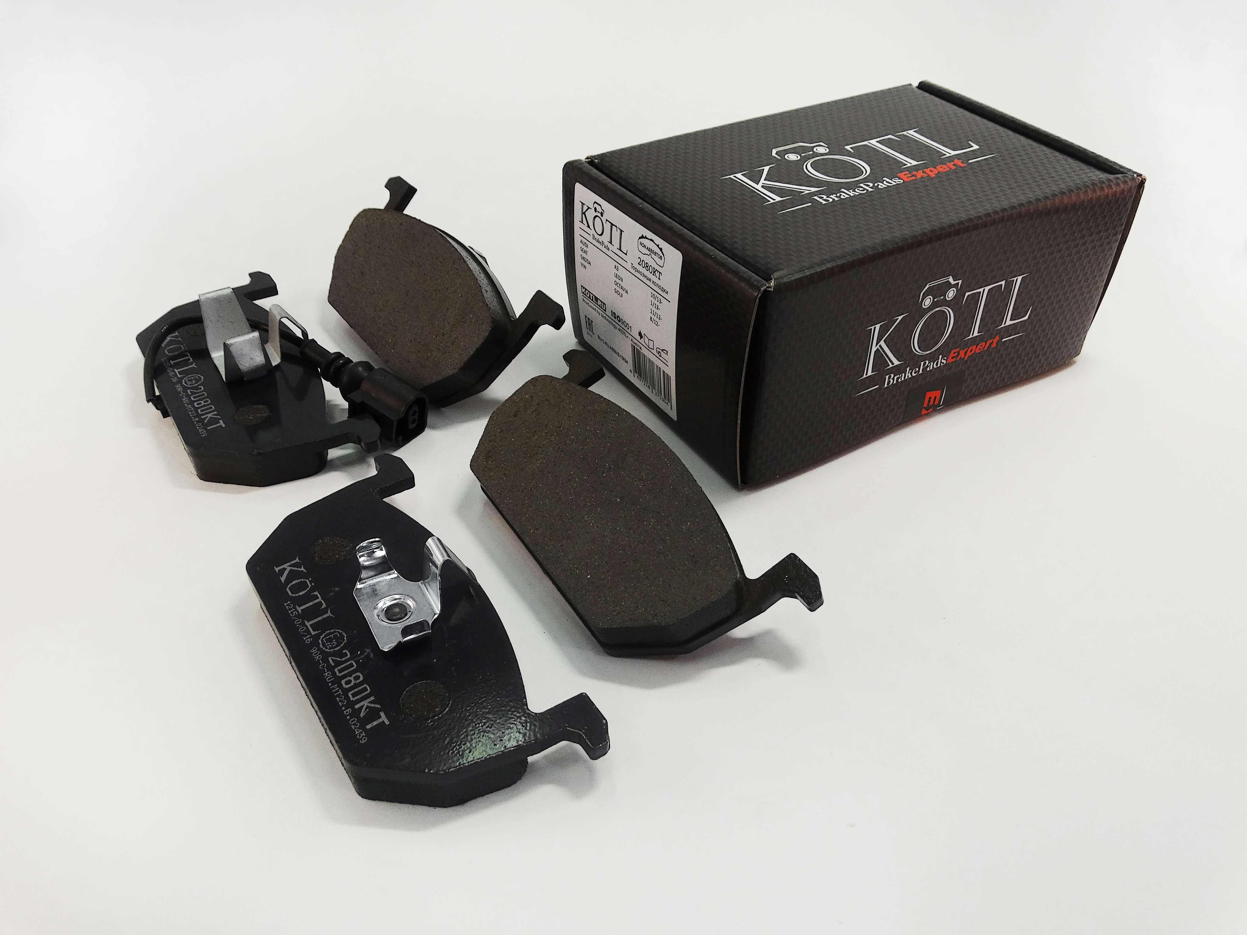 Колодки тормозные передние VW Golf, skoda Octavia iii, OEM 5q0698151c с датчиком - KoTL 2080KT