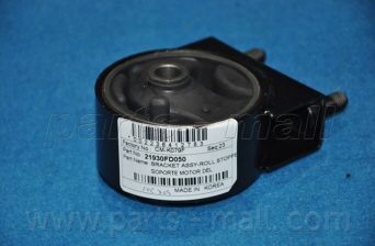 Подушка двигателя - PARTS-MALL CM-K079F