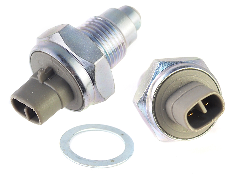 Датчик включения фонарей сигнала заднего хода toyota - SAT ST8421052050