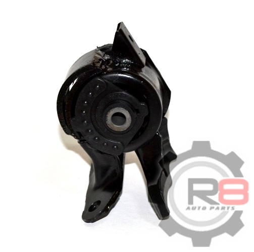 подушка двигателя левая - R8 R8GJ6A39070