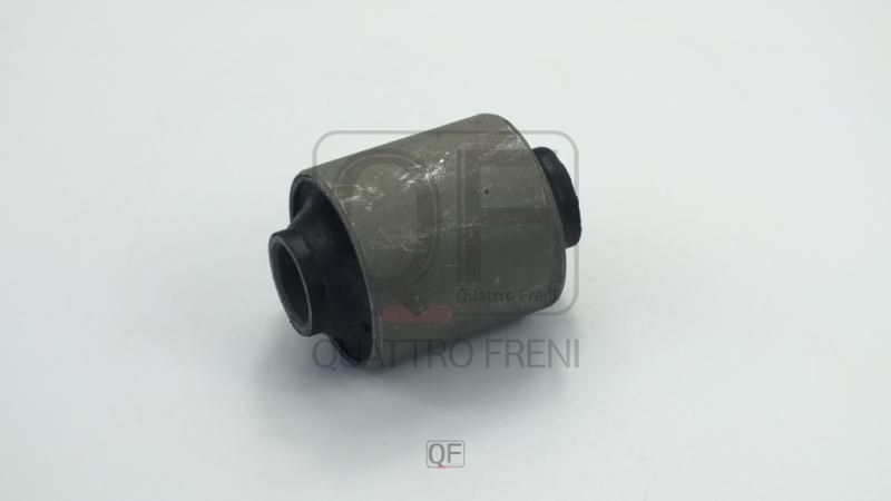 Сайлентблок передний нижнего переднего рычага - Quattro Freni QF30D00112