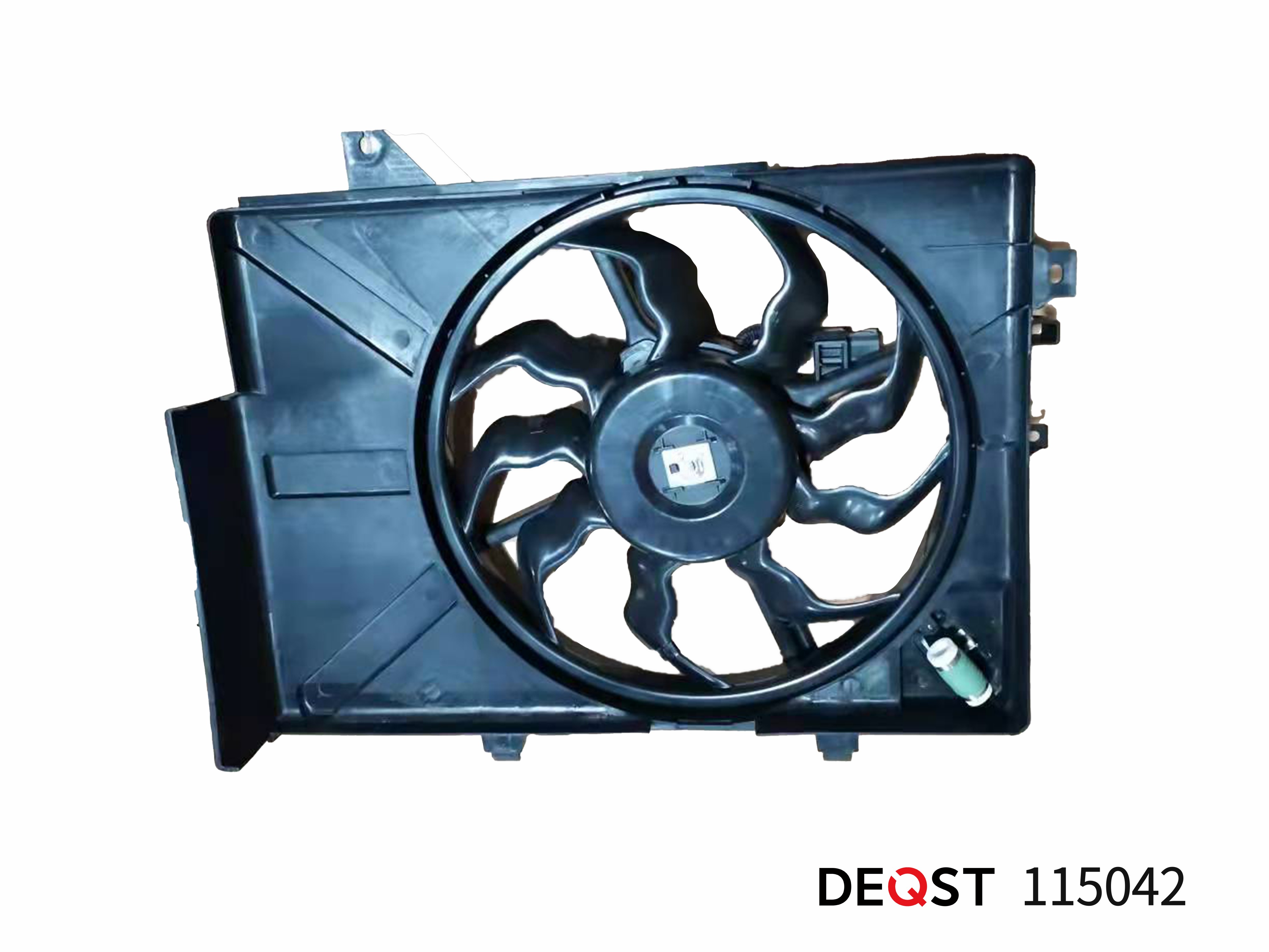Вентилятор охлаждения hyundai getz (tb) 09.02-06.09 - Deqst 115042