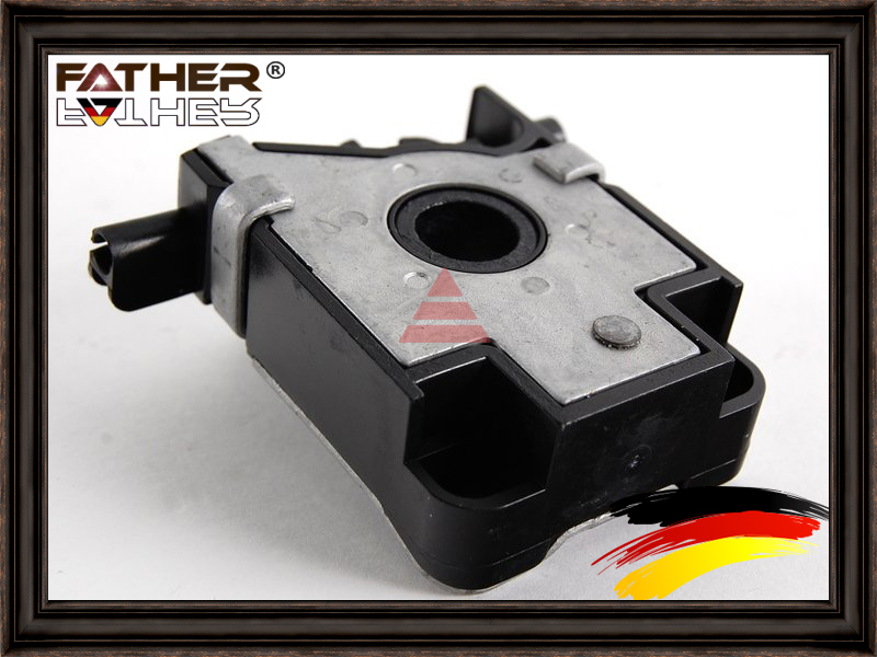 Замок капота Father F814R99