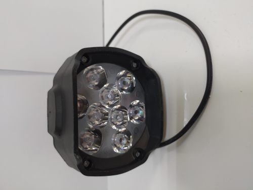 Фара 12v 9 LED (77*67*63) прямоугольная, направленный свет - Grande Light GL-8089