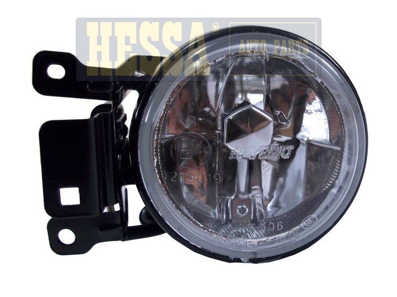 Фара противотуманная mitsubishi pajero sport 00-08 HESSA                ZZXV12555