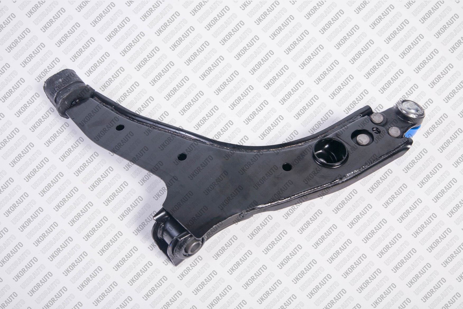 Рычаг передней подвески правый - UkorAuto U0605004R