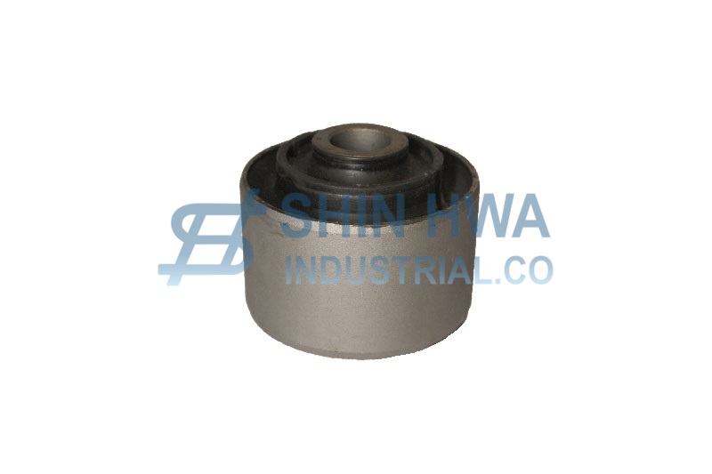 Sh-183 С/бл задней продольной тяги mb631492 pajero II 91-04 - Shinhwa SH183