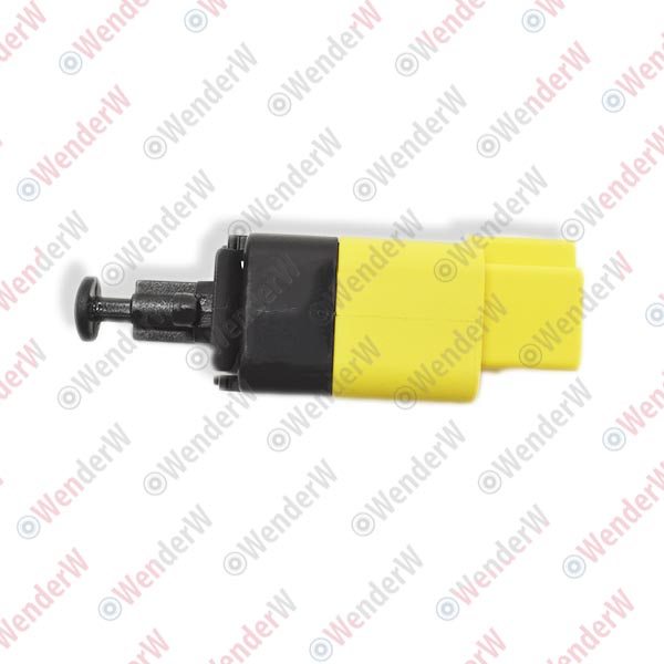 Датчик включения стоп-сигнала chevrolet aveo (t200) (03-08), evanda (04-06) - WENDERW WEKR0827