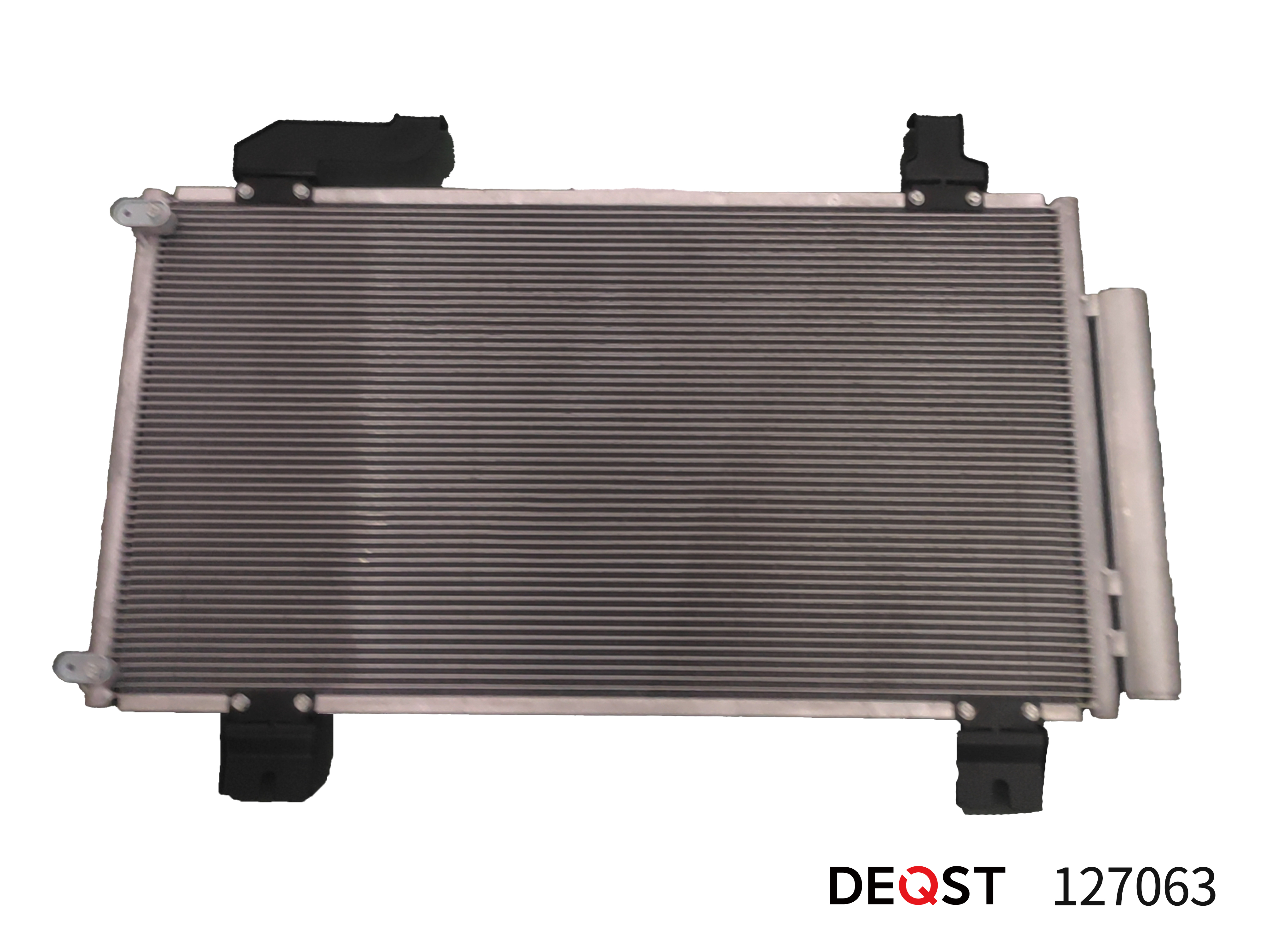 Радиатор кондиционера автомобиля () - Deqst 127063