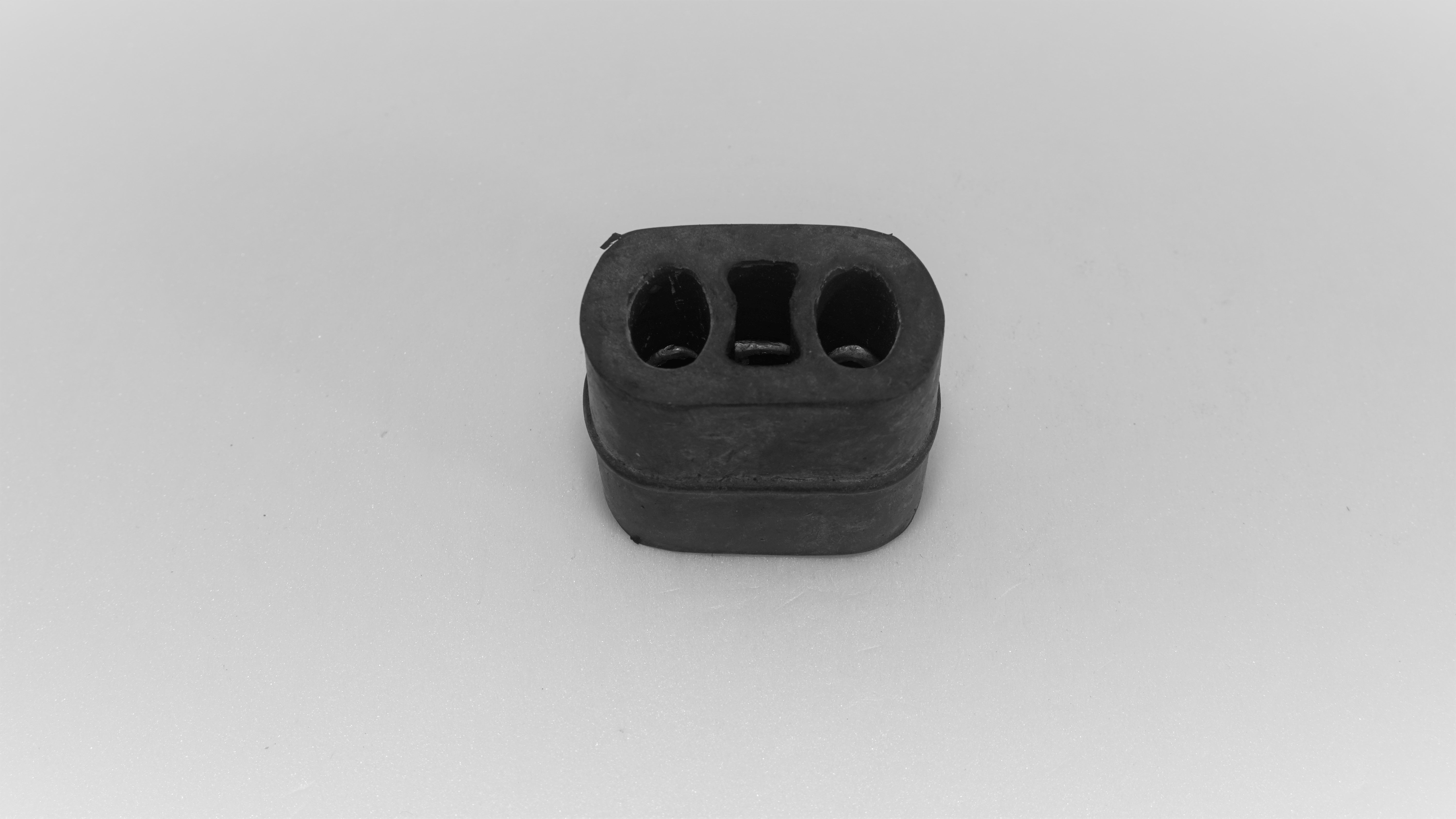 K5-095 Кронштейн глушителя резиновый - WESO K5095