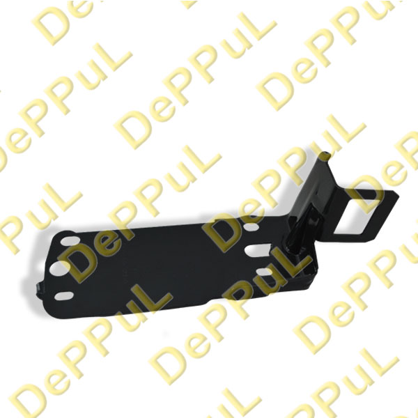 Кронштейн радиатора левый BMW 1e82/e88 (07-13), 3e90/e91 (05-12), X1 E84 (09-15) - DePPuL DEKRK089