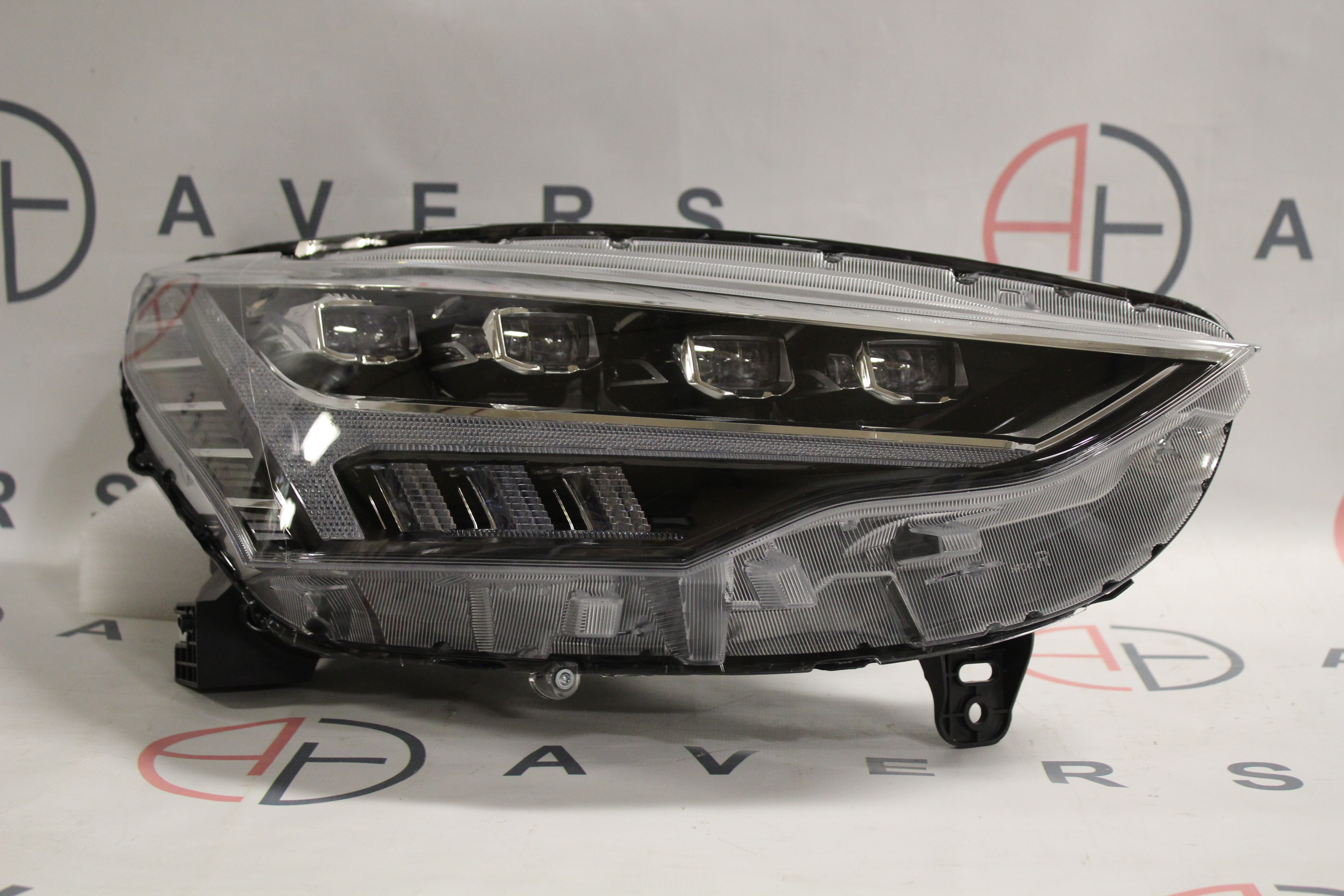 Фара передняя правая haval jolion - AVERS 4121105XST01AAV