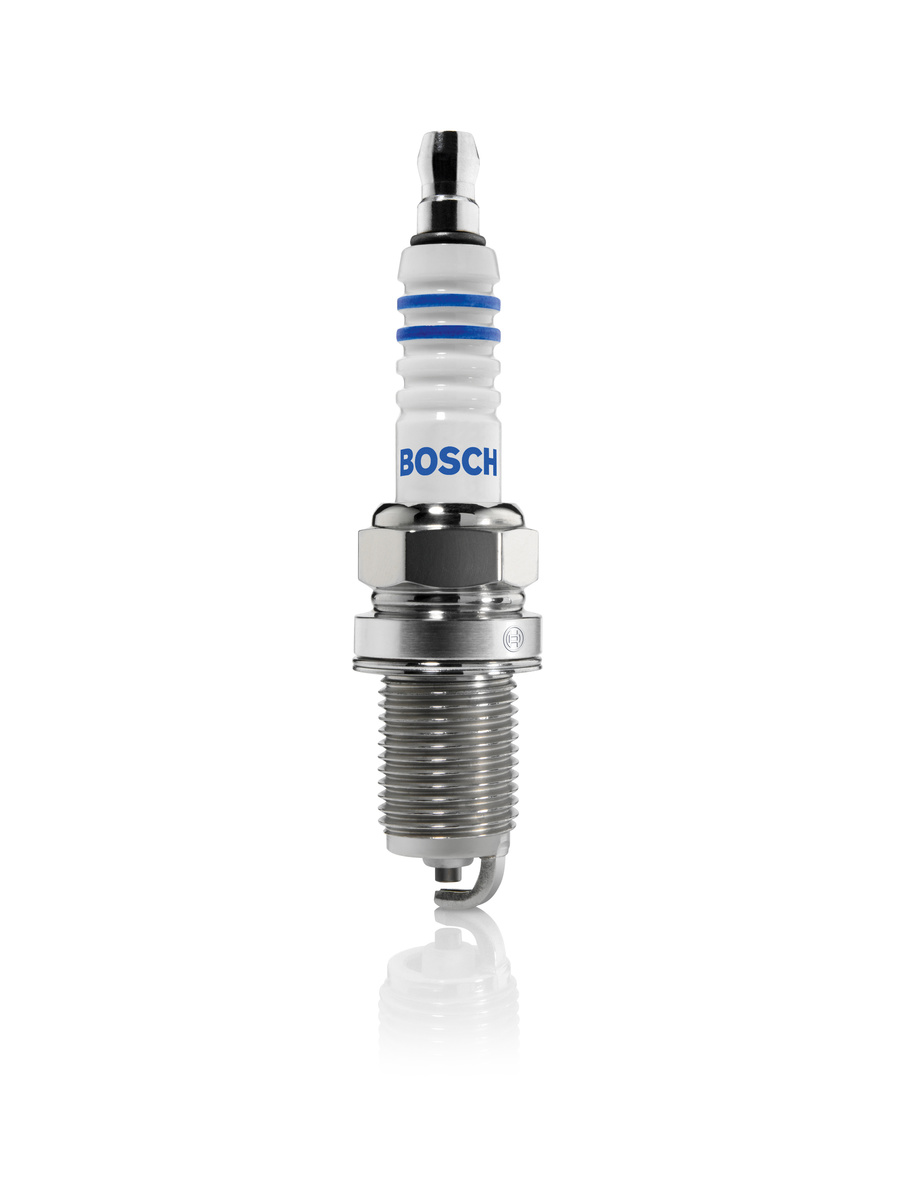Свеча зажигания - Bosch 0 242 235 592