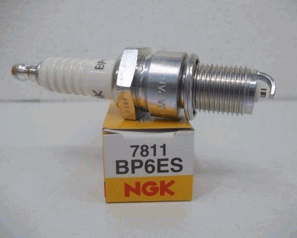 Свеча зажигания 7811 - NGK BP6ES
