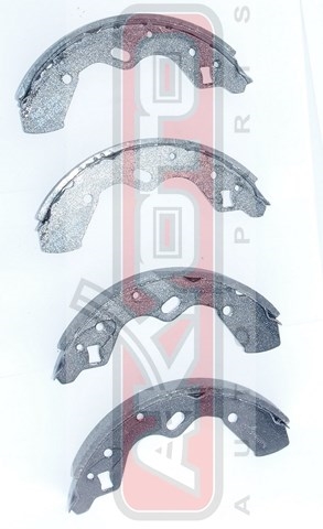 Колодки тормозные барабанные задние - Akyoto AKS-3388